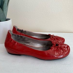 Ecco Red Patent Leather Gathered Bow Comfort Loafers Woman’s EU38 US7-7.5